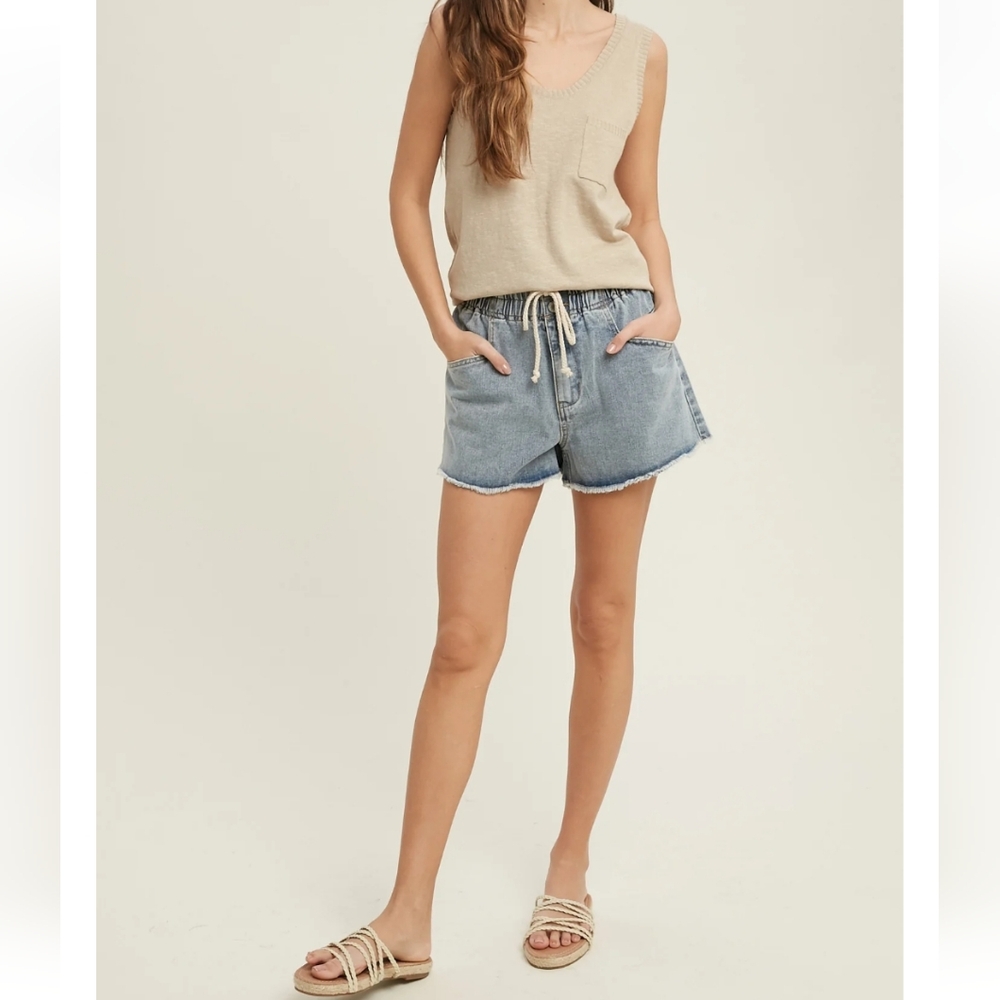 WISH LIST JEANS High Waist Gray Women's Shorts. Size/ L